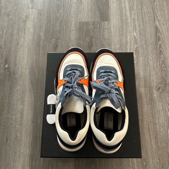 Limited edition Chanel’s - Picture 6 of 9